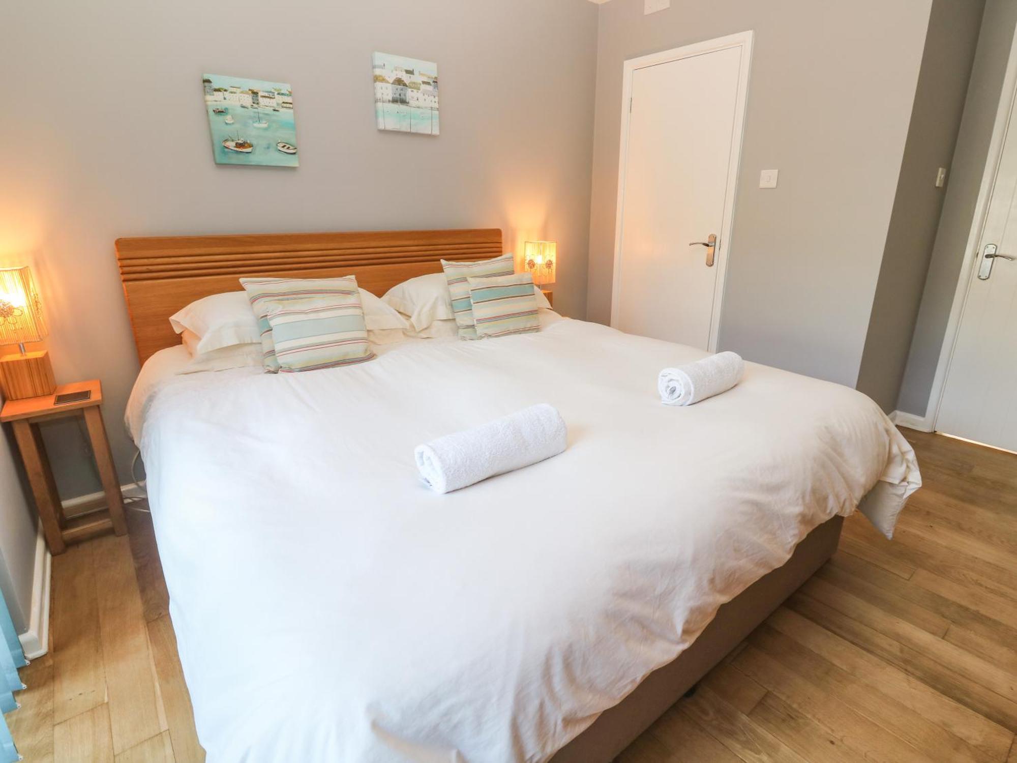 Beachcombers Newquay  Exterior photo